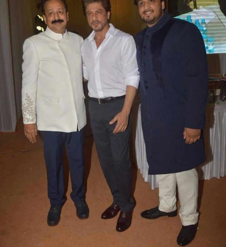 SRK at Baba Siddiqui’s Iftar Party