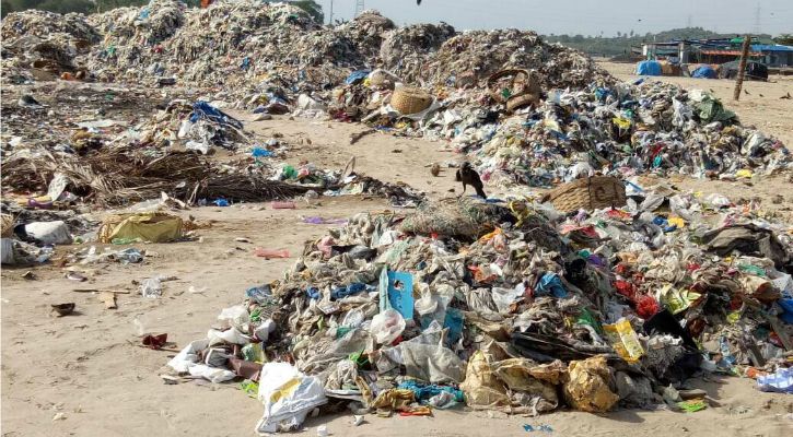 Fishermen At Mumbai's Versova Beach Continue To Suffer As Waves Bring ...