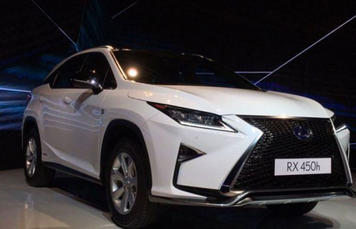  Japanese  Luxury  Car  Brand  Lexus Comes To India With Three 