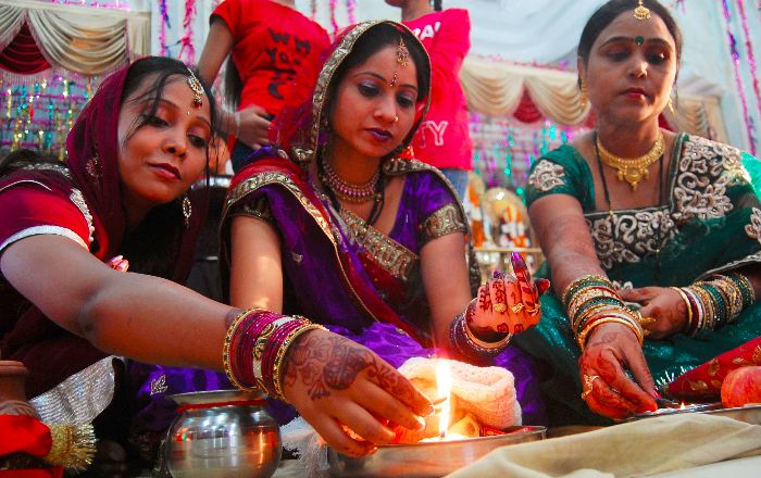 Bihar Muslim Family Donates Their Land To Renovate A Hindu Temple
