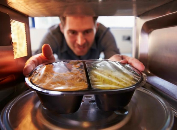 Some points to keep in mind when it comes to reheating foods