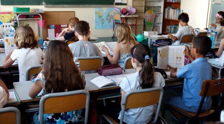 france-to-teach-religion-at-school-to-counter-increasing-terrorist