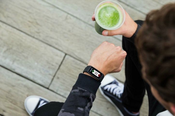 Activity trackers have come a long way, in the sense that they now monitor set activities like running, yoga and weight training. What about activities like walking, sitting, cooking, washing your dishes, working on your desk, etc that take up most of your day?