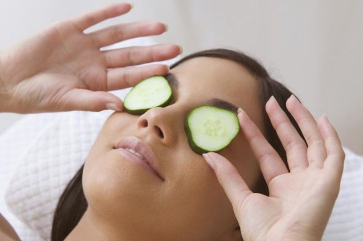11 Ingenious Home Remedies That Can Help You Get Rid Of Under Eye Puffiness Or Eye Bags