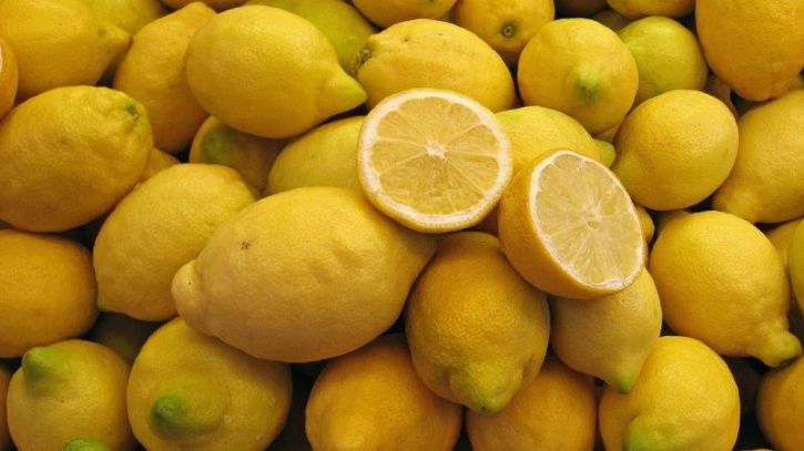 11 Of The Best Fruits You Can Feed Your Body