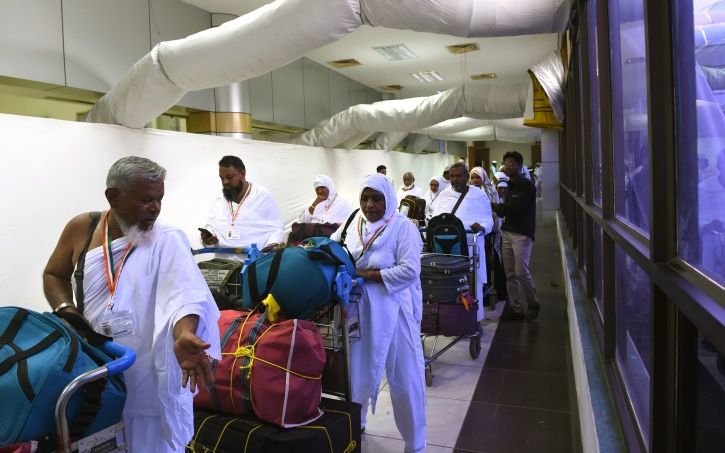 First Indians: 16 Maharashtra Women Create History By Going For Hajj ...