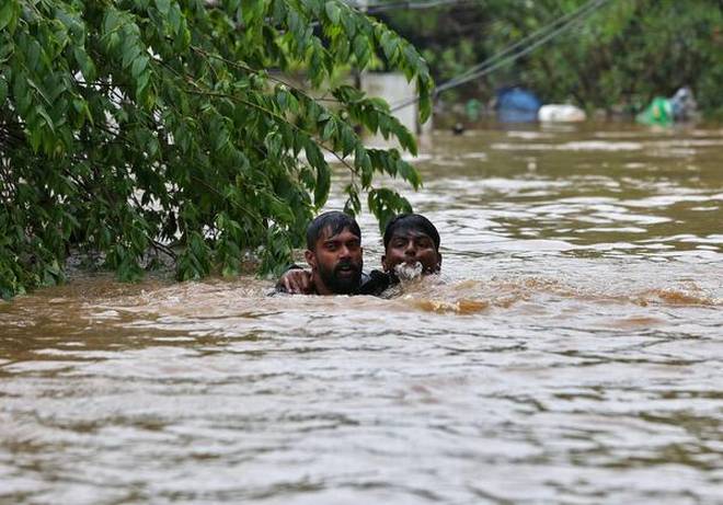 Kerala Floods Death Toll Reaches 370, Rescue Efforts Continue To Save Lives