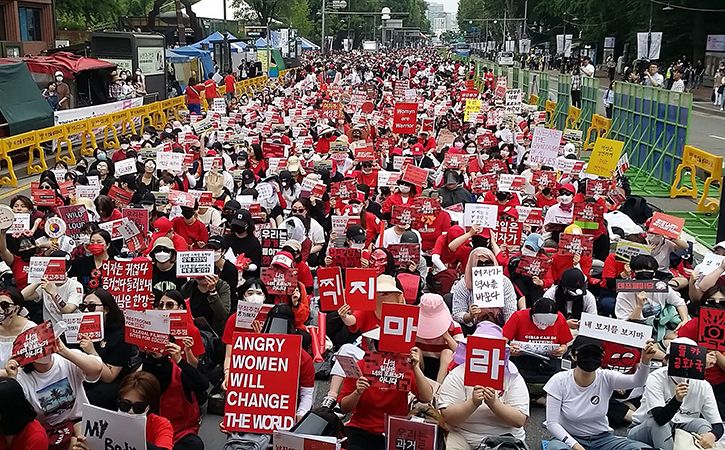 South Korea Women Hold Record Mass Rally Against Spycam Porn