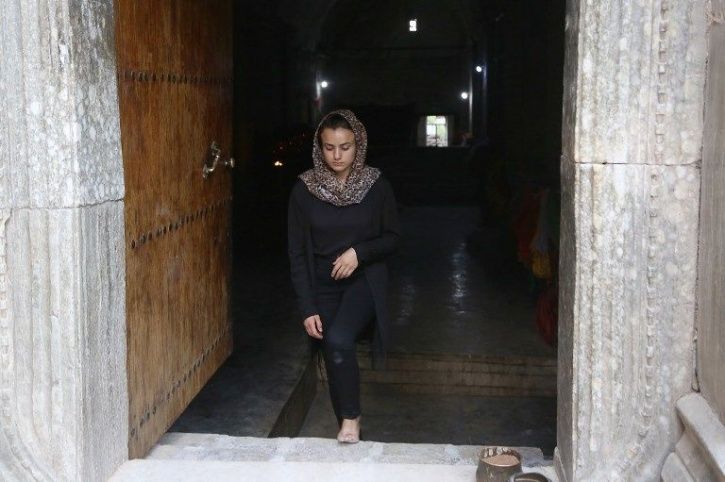 Yazidi Woman Who Was Made Sex Slave By Isis Shocked To See Her Captor