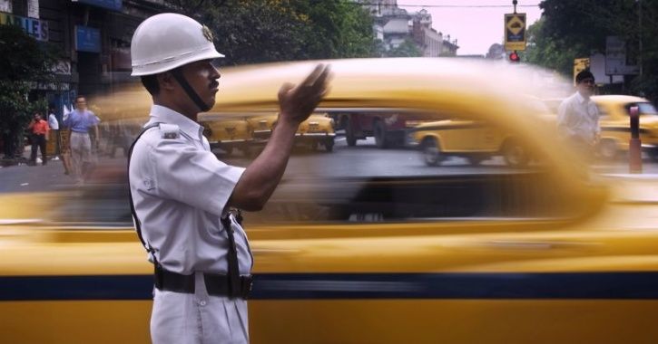 Kolkata Police Is Offering Discounts To Traffic Offenders To Settle Their Unpaid Dues