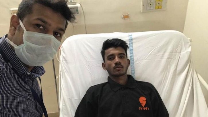 Mumbai hospital, fire, food delivery boy, Swiggy,  Sidhu Humanabade, rescue, patients