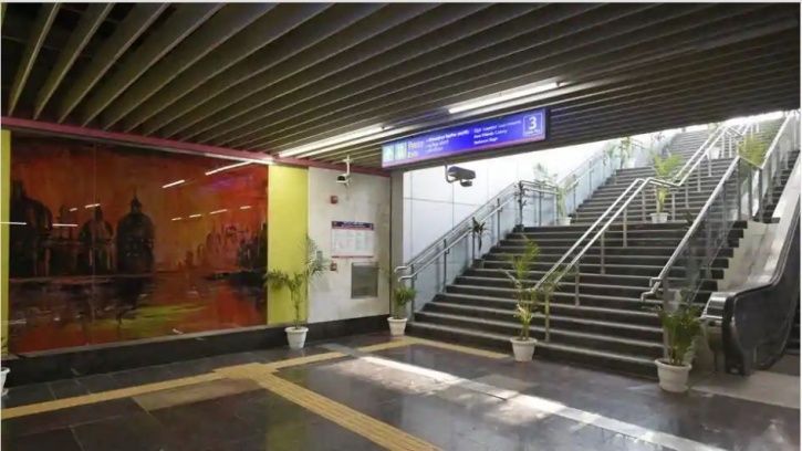 Pink line, Ashram metro station, Delhi, DMRC, Mayur Vihar Pocket 1, concourse level, flyover