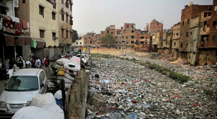 plastic pollution problem in new delhi