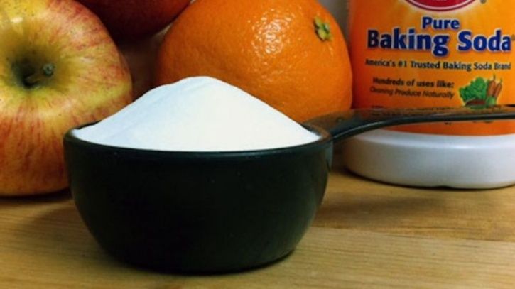 Baking Soda Can Wash Off 96 Percent Of Toxic Pesticides From Your Fruits And Vegetables