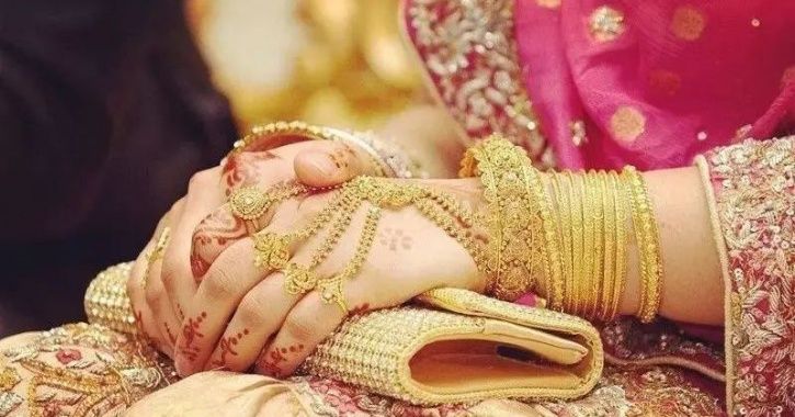 Unable To Bear Dowry Harassment 28 Yo Woman Commits Suicide In Bengaluru 