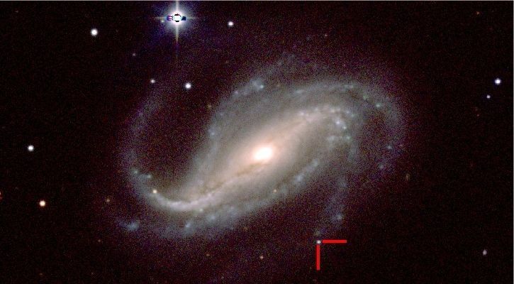 Supernova sn2016gkg, marked by the red bars - 