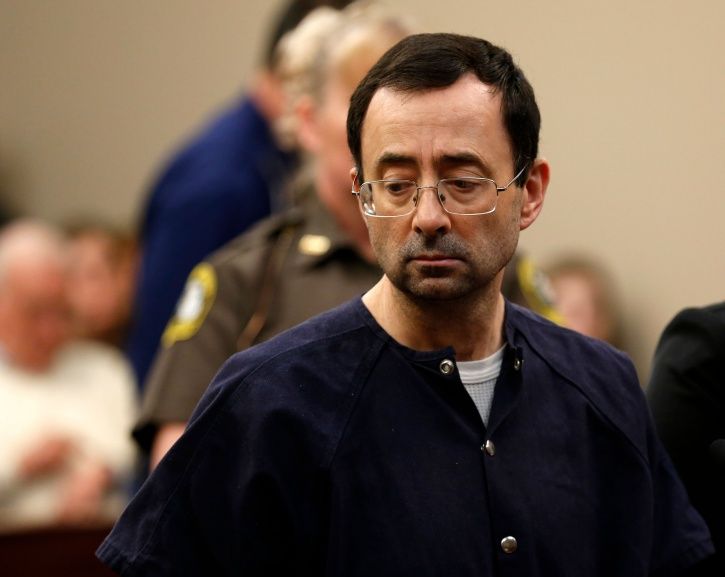 Ex Usa Gymnastics Coach Larry Nassar Slapped With 40 To 175 Year