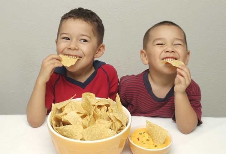 Limit Children To Eating Two Snacks A Day No More Than 100 Calories Each, Says Public Health Body 