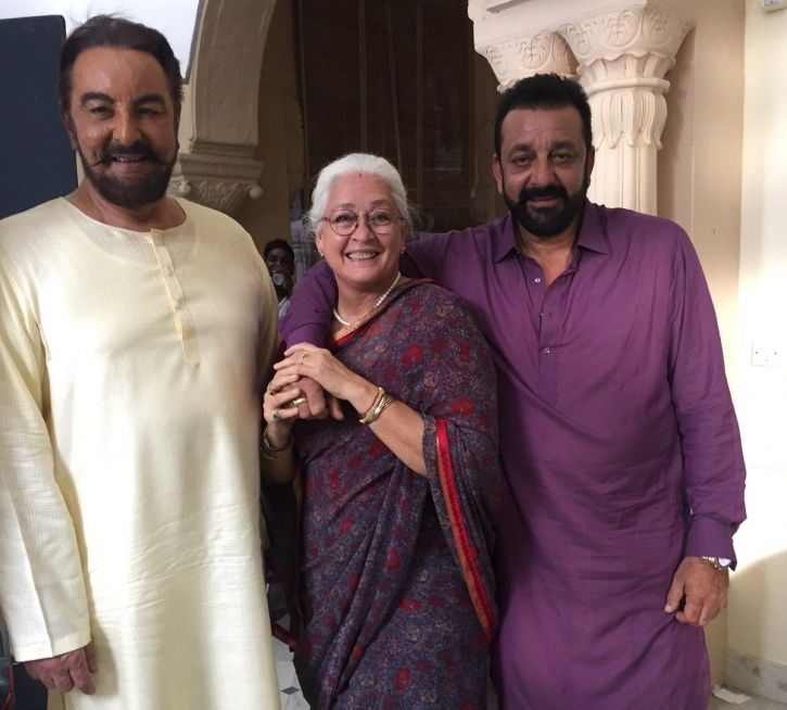 A picture of Kabir Bedi and Nafisa Ali from Saheb Biwi Aur Gangster.