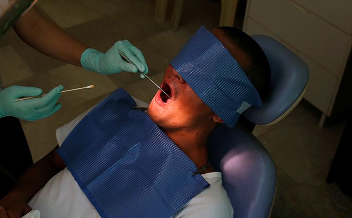 Careless Doctor Leaves Needle In Jaw