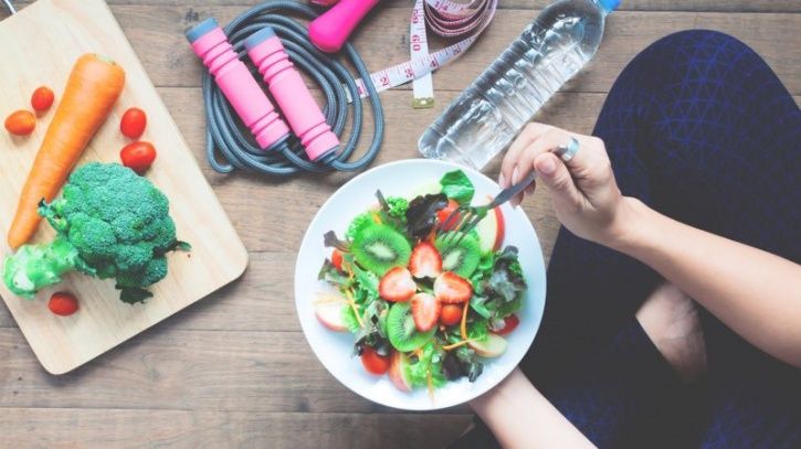 11 Tricks That’ll Help You Lose Weight If Hitting The Gym Is Not Your Thing