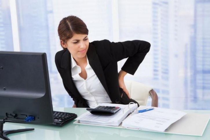 5 Simple Stretches That Can Fix The Pain, Damage And Stiffness Your Desk Job Is Causing You