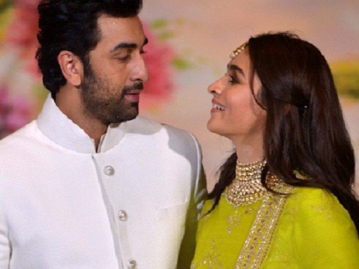 Alia Bhatt Gave A Very Vague Answer When Asked If She Is Dating Ranbir