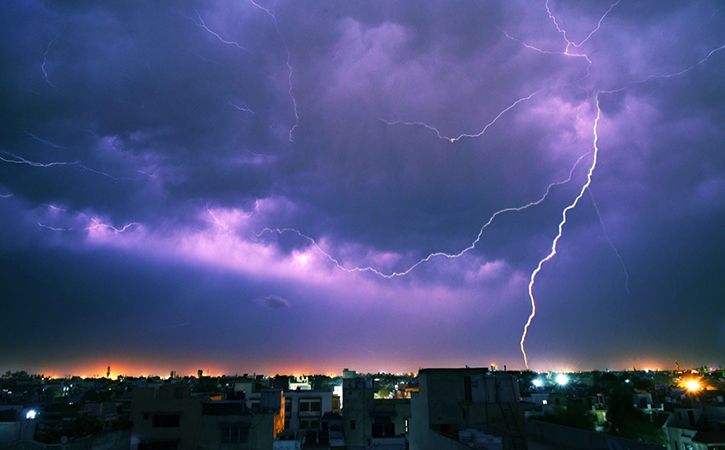 Aspiring Cricketer From Kolkata Dies In Freak Accident After Lightning Strikes Him On The Field
