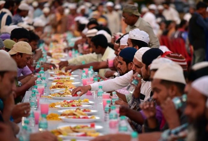 Ayodhya Temple Hosts Iftar party