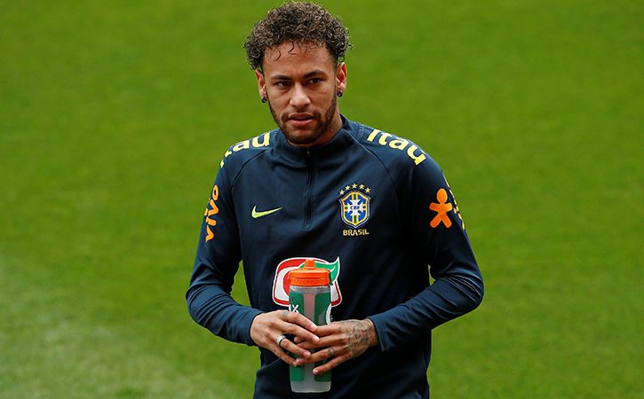 Neymar counts Brazil as the favourites to win the FIFA World Cup in Russia