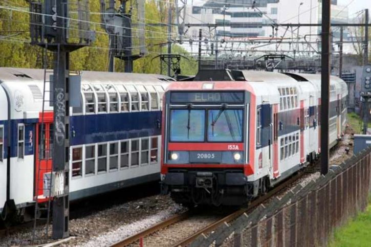 One Really Lucky Baby Born On A Paris Train Will Get Free Rides Until He Is 25 Years Old!