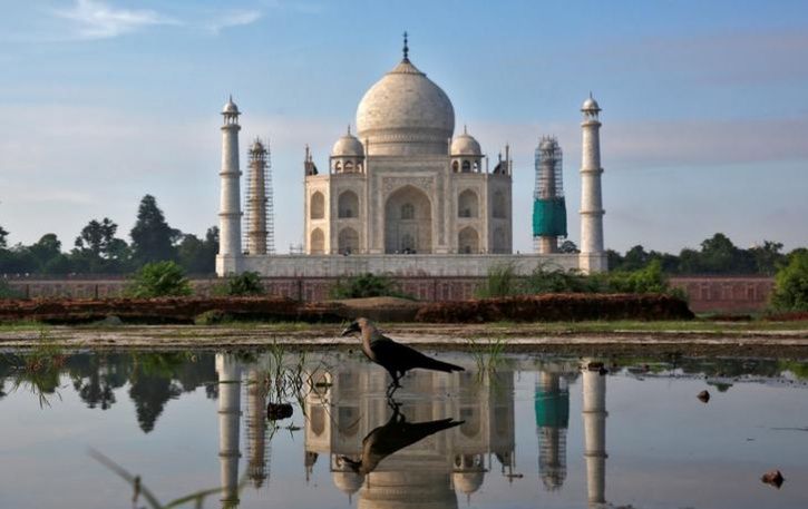 From April, Tourists Can Stay At Taj Mahal Only For 3 Hours