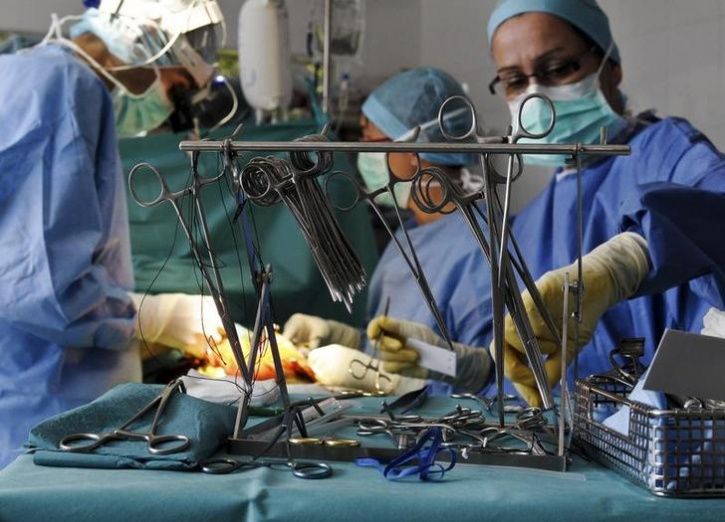 Indian Surgeon To Perform Liver Transplants In Karachi