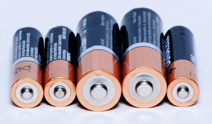 The World's 1st Proton Battery Is Cheaper More Eco-Friendly Than Lithium-Ion Batteries