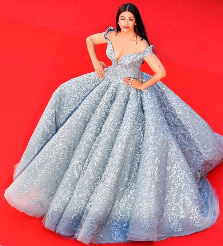 Pin by Navavidha Kale on Aishwarya rai bachchan | Blue ball gowns, Gowns,  Prom dresses ball gown