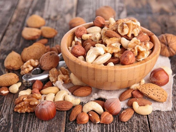 Eating 30 Grams Of Nuts Daily Can Help Keep Your Heart Healthy And Help You Lose Weight