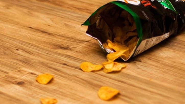 Here’s Why The 5-Second Rule To Eating Food Off The Floor Is Just A Myth