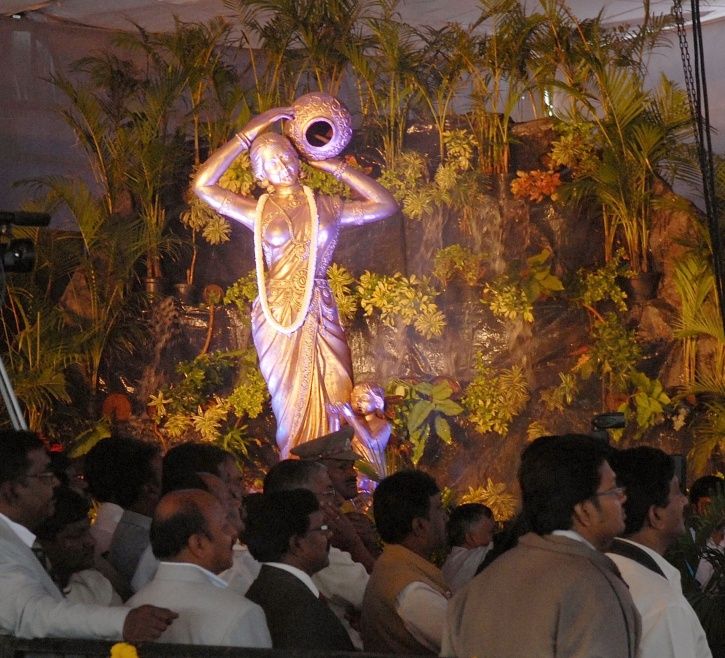Now Karnataka Will Spend Rs 2000 Crore To Build 350 Ft Tall Statue Of Mother Cauvery After details of a proposed plan to build a tall statue of mother cauvery were reported. now karnataka will spend rs 2000 crore