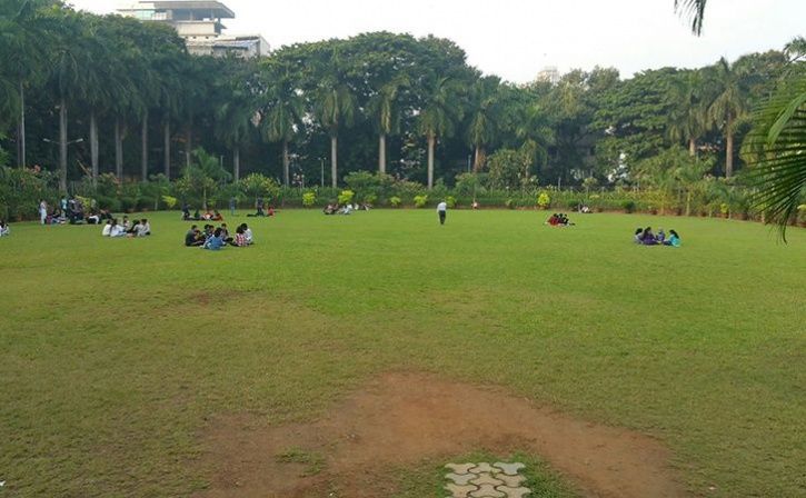 parking under bandra green cover gets push