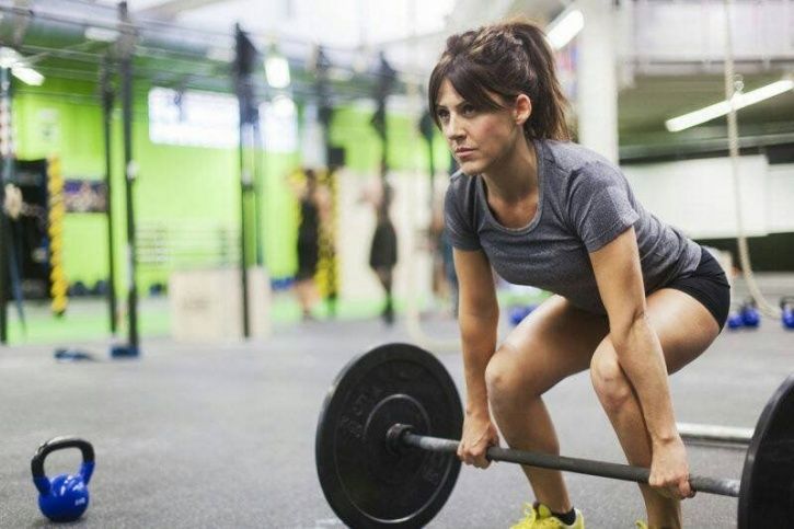 Turns Out Weightlifting Is Better Than Walking Or Cycling For Your Heart Health