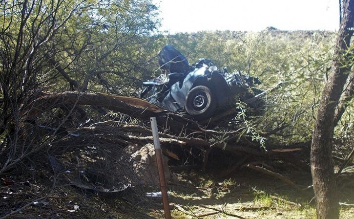 woman found alive in arizona desert 6 days after car plunged off raod