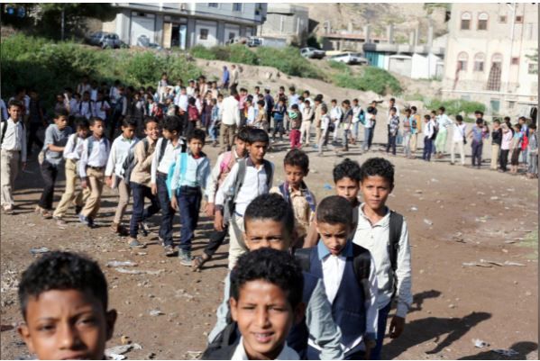 Yemen, Adel-AL-Shorbagy, school students, war, home, community initiative
