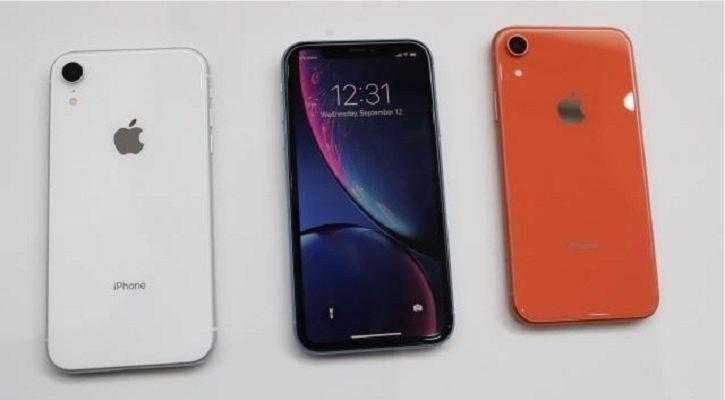 iPhone XR coral and white colours