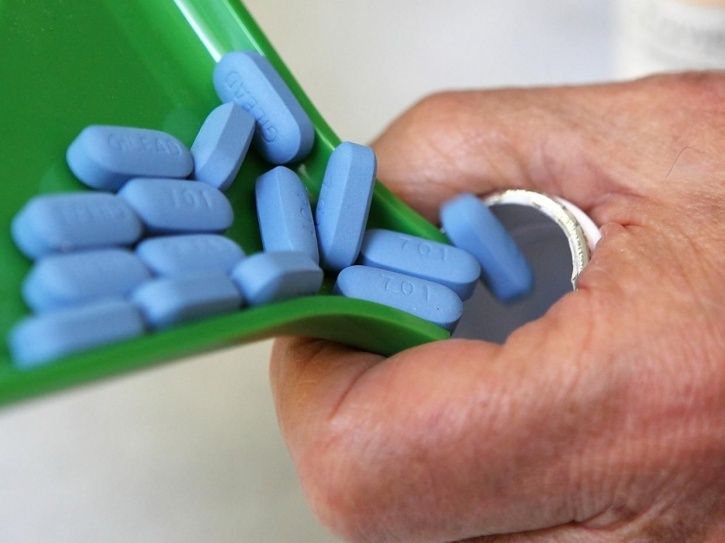 This Blue Pill Has Been Proving To Halt The Spread HIV In Its Tracks