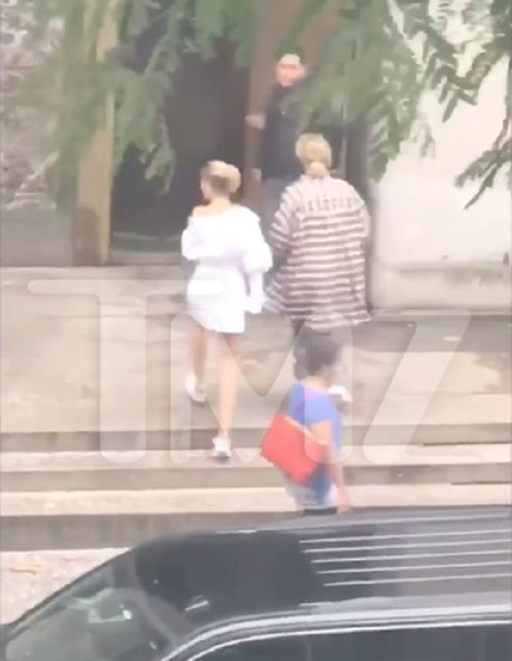 a picture of Justin Bieber and Hailey who are reportedly married.