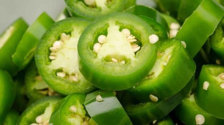 From Weight Loss To Fighting Off A Cold, Here’s Why Green Chilies Are A Must In Your Diet