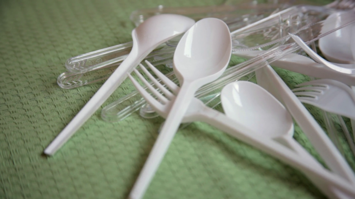 plastic cutlery