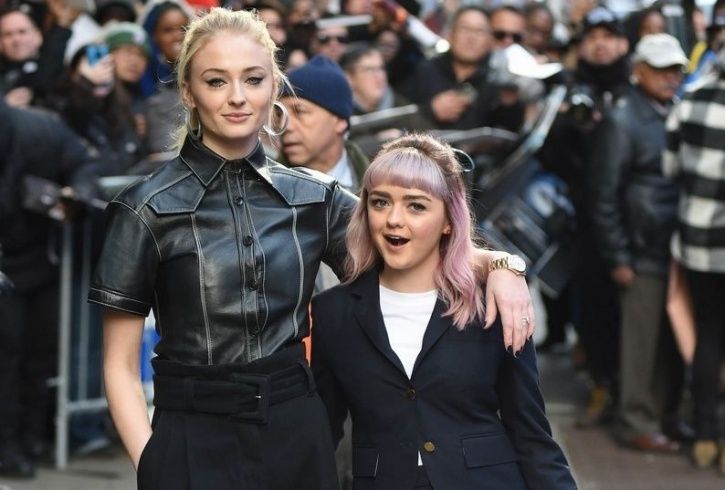 Game Of Thrones’ Sophie Turner & Maisie Williams Imitate Priyanka Chopra’s Dance Steps 