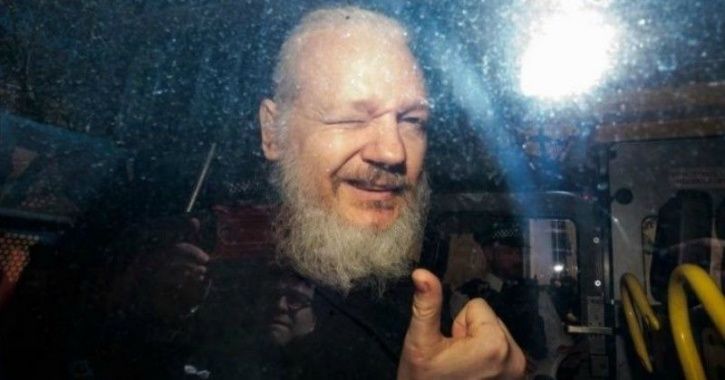 Julian Assange Ecuador