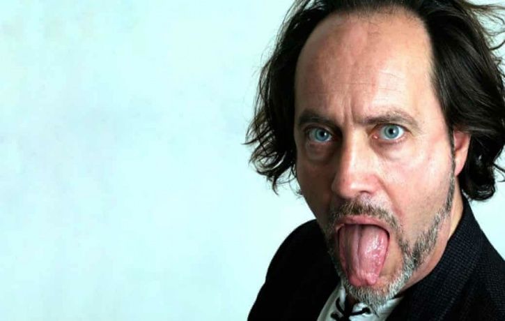 UK comedian Ian Cognito dies on stage during his stand-up performance, audience think he was joking